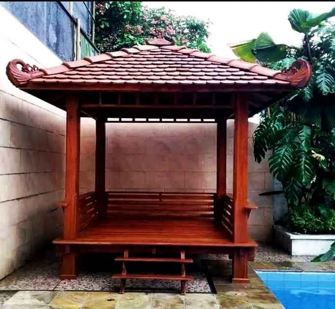 Gazebo Entrance